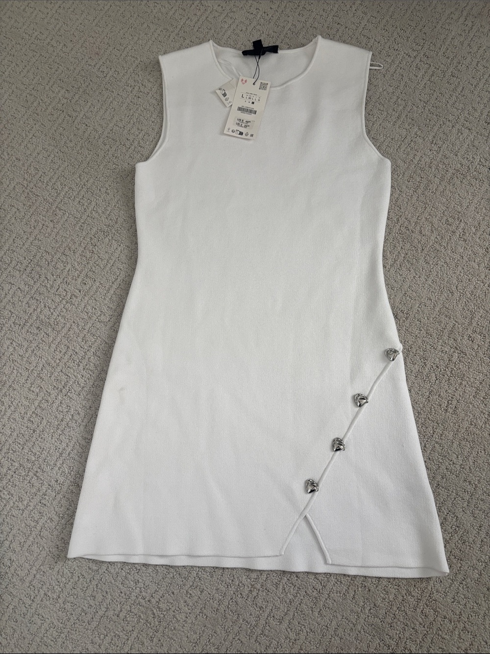 Zara Elegant White Sleeveless Sheath Dress with Decorative Buttons. Large. NWT